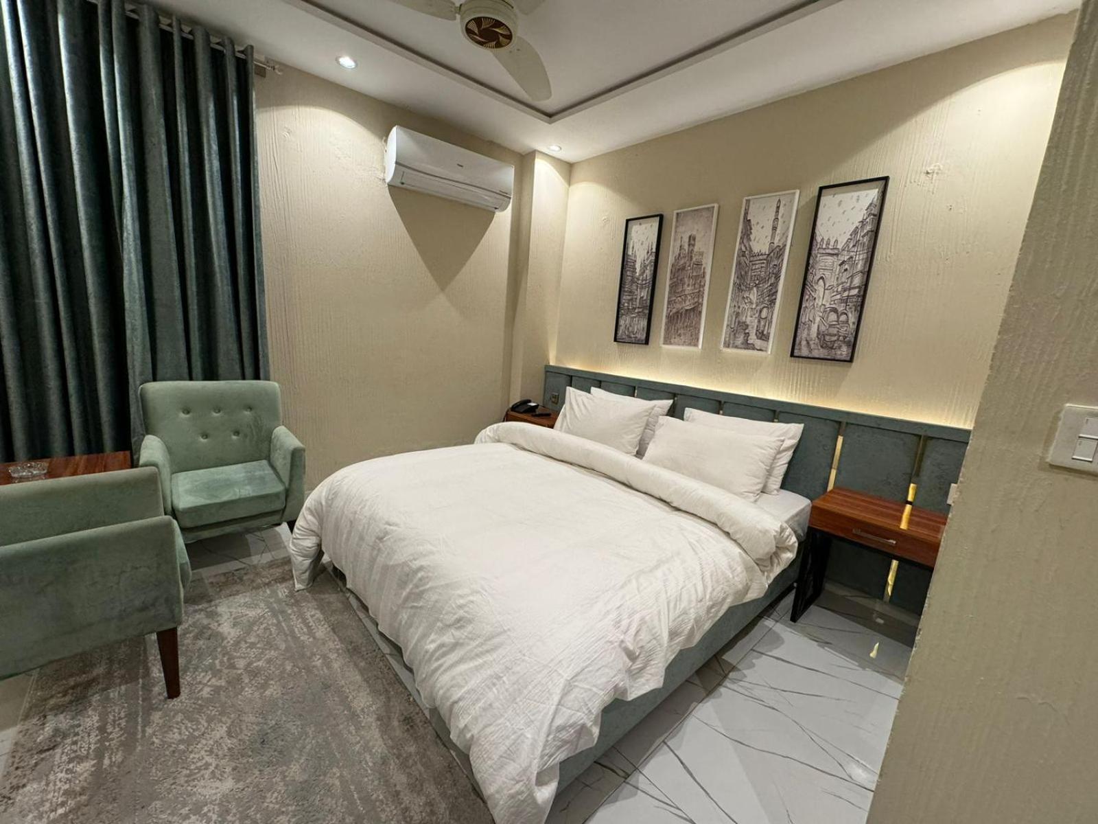 Shelton Boulevard Hotel Lahore Exterior photo